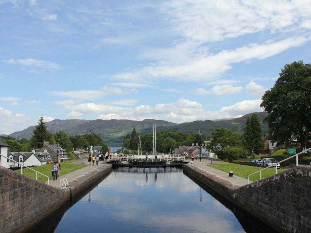 The Lovat, Loch Ness Guest House Fort Augustus Bagian luar foto